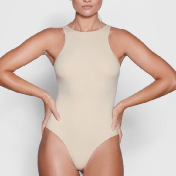 SKIMS FITS EVERYBODY HIGH NECK BODYSUIT - Picture 3 of 5
